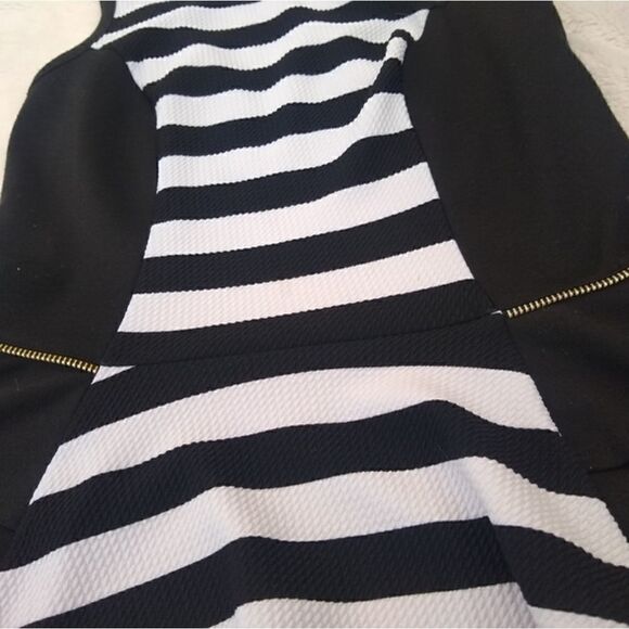 IZ Byer size med dressy tank top - Picture 4 of 4